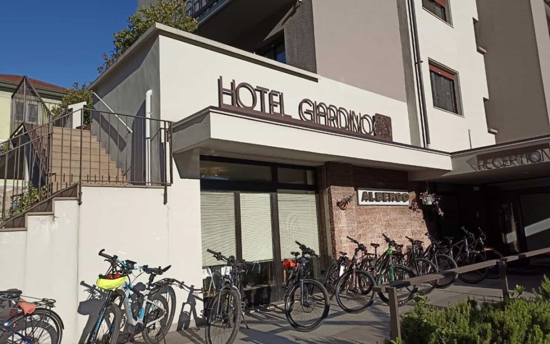 “La solidarietà produce ricchezza”: l’hotel gestito dai rifugiati