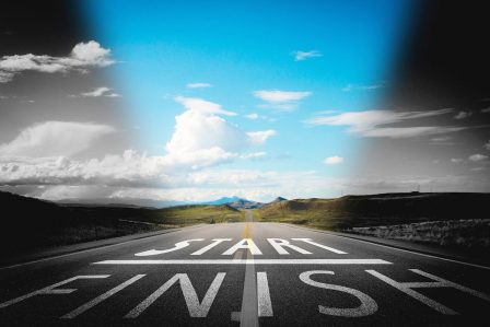 road-908176_1280 Foto di Gerd Altmann da Pixabay